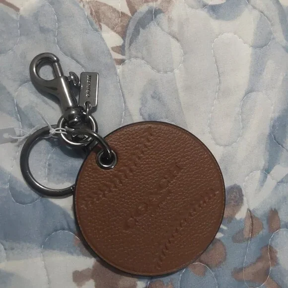NWT Coach Leather Baseball Key Holder /Charm - Picture 2 of 8